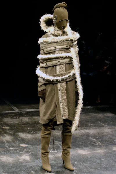 Look 22